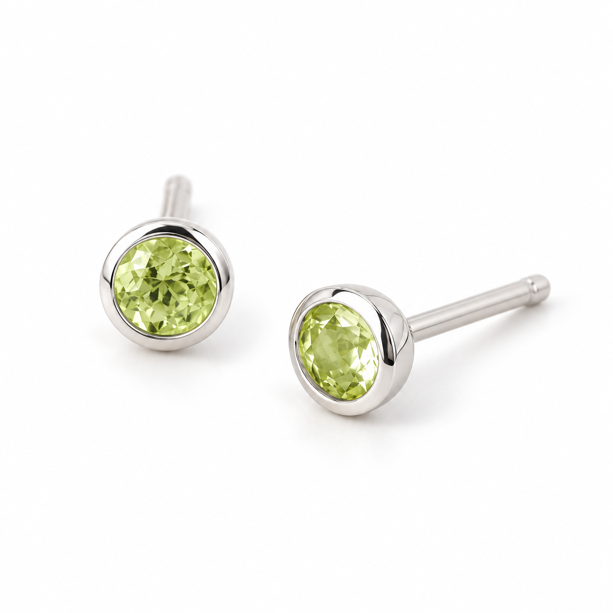 Ostbye Peridot Bezel Stud Earrings