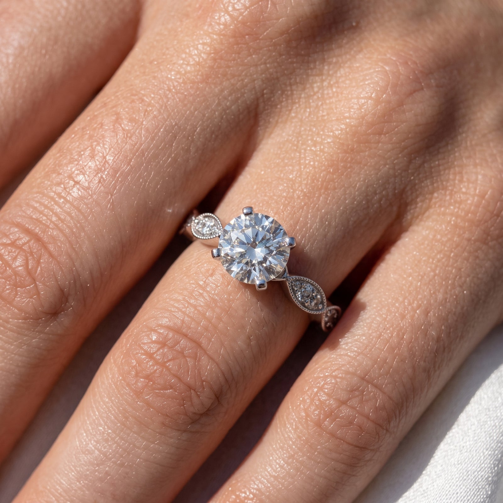Malakan Diamond Ring