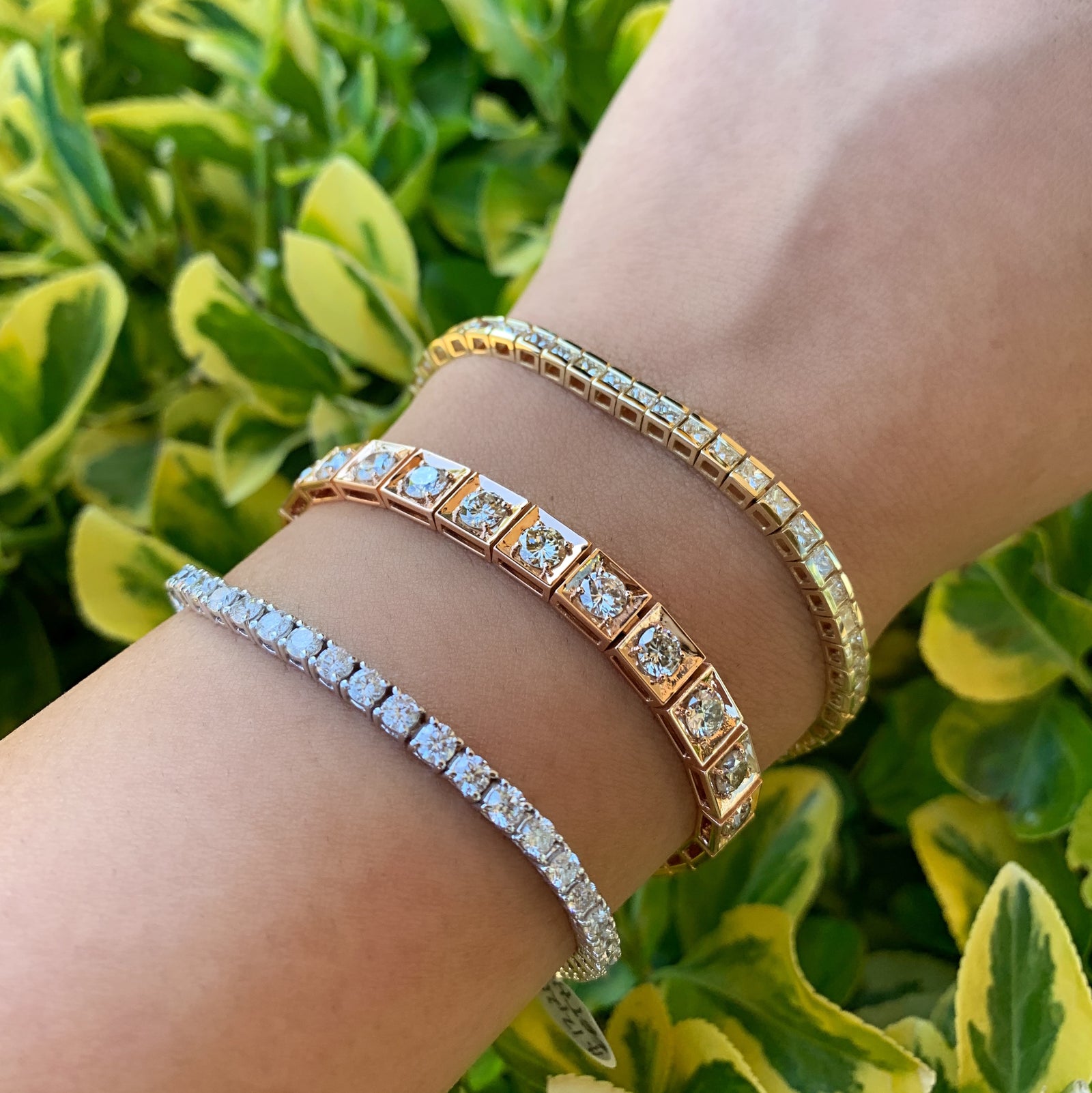 Interlocking Claw Bracelet - Champagne Diamonds & Sapphire