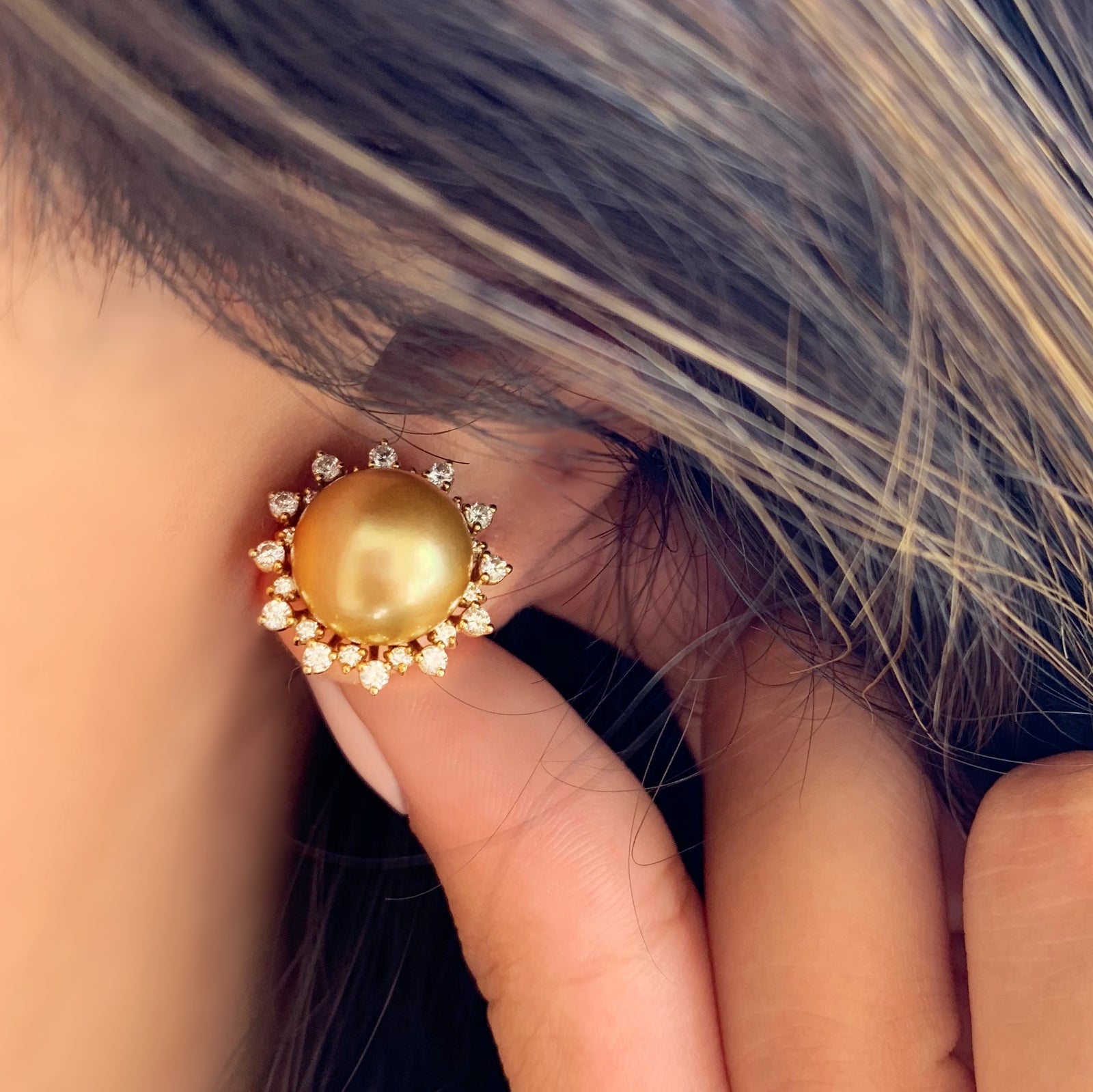 South Sea Pearl and Diamond Stud Earrings in Yellow Gold - Talisman Collection Fine Jewelers