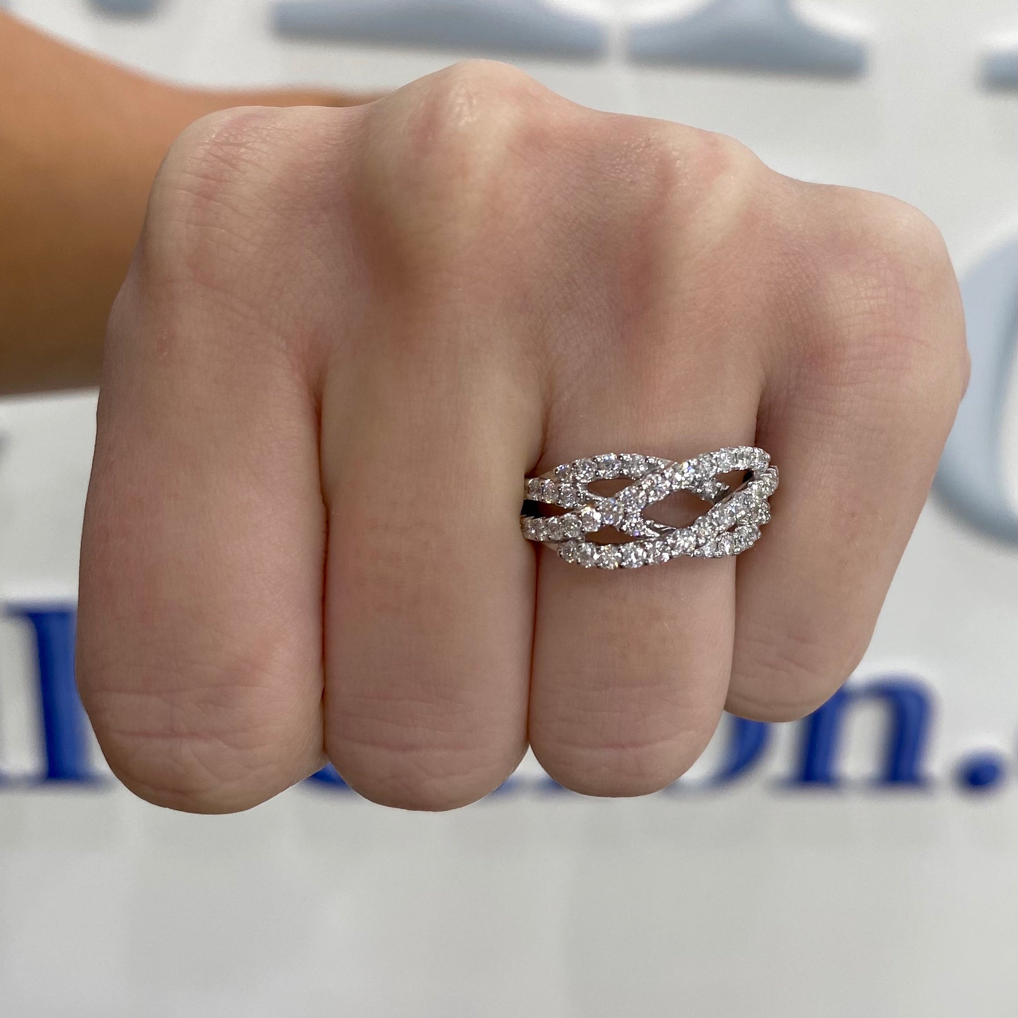 Diamond Twist Ring in 14k White Gold