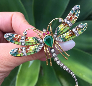 18k Yellow Gold Emerald Dragonfly Pendant by Lord Jewelry - Talisman Collection Fine Jewelers